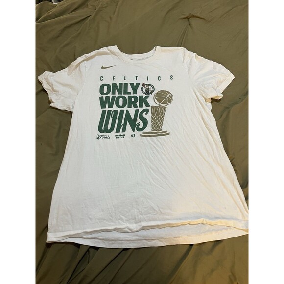 Boston Celtics Only Work Wins White Parade Champions Nike Basketball Womens XL - Picture 1 of 3